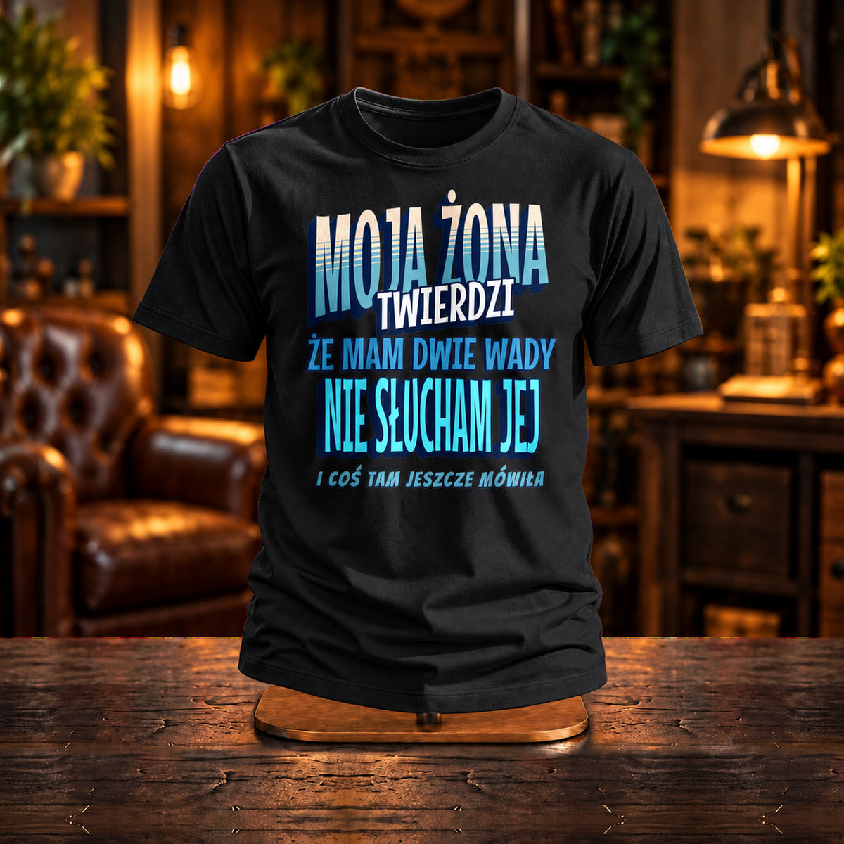 Moja Żona Twierdzi, że Mam Dwie Wady - Śmieszna Koszulka - zdjęcie na podstawce