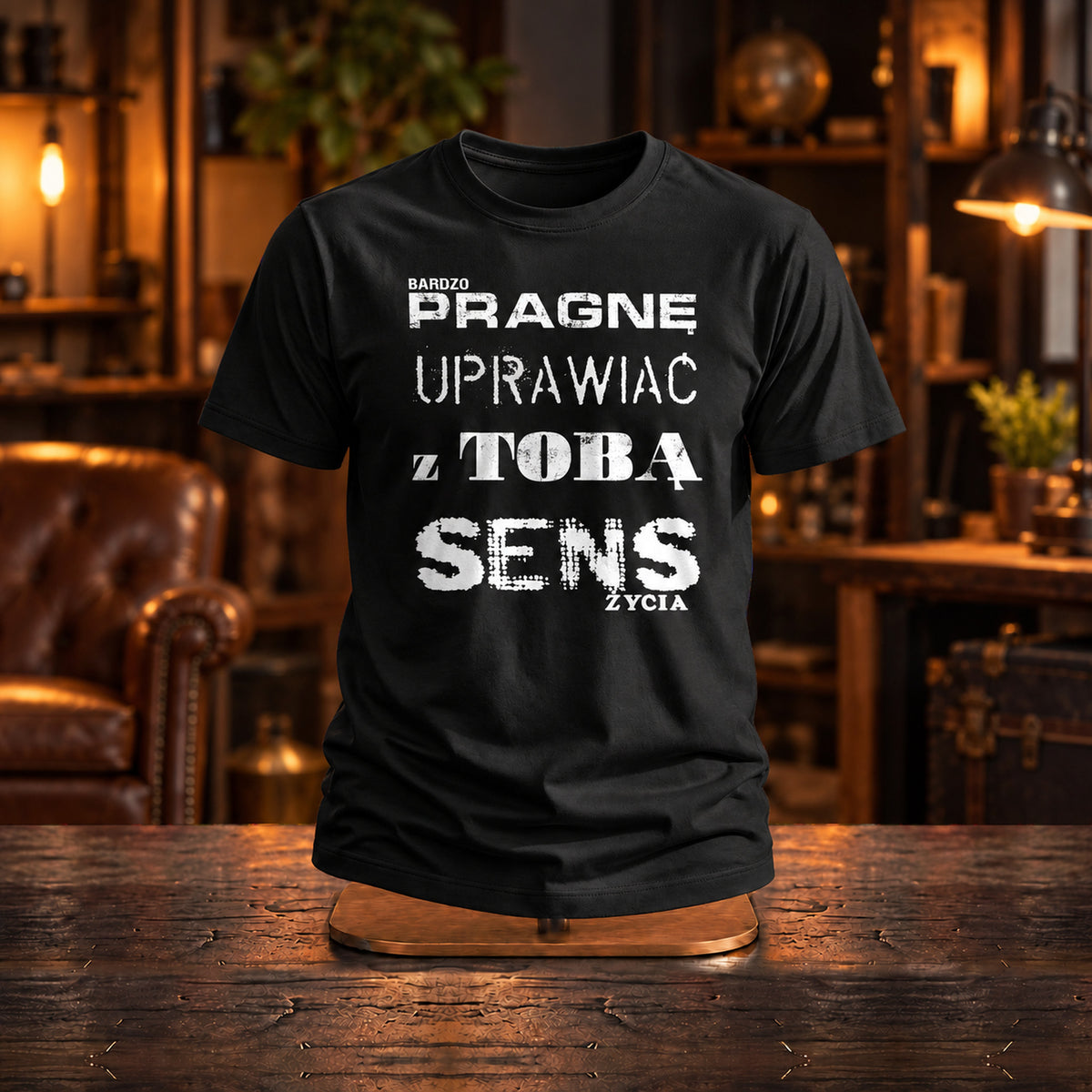 Pragnę Uprawiać z Tobą Sens Życia - Koszulka z Napisem dla Niego - zdjęcie na podstawce