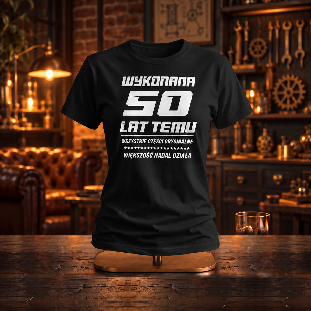 Wykonana 50 Lat Temu - Koszulka, Prezent na 50 Urodziny dla Kobiety - zdjęcie na podstawce