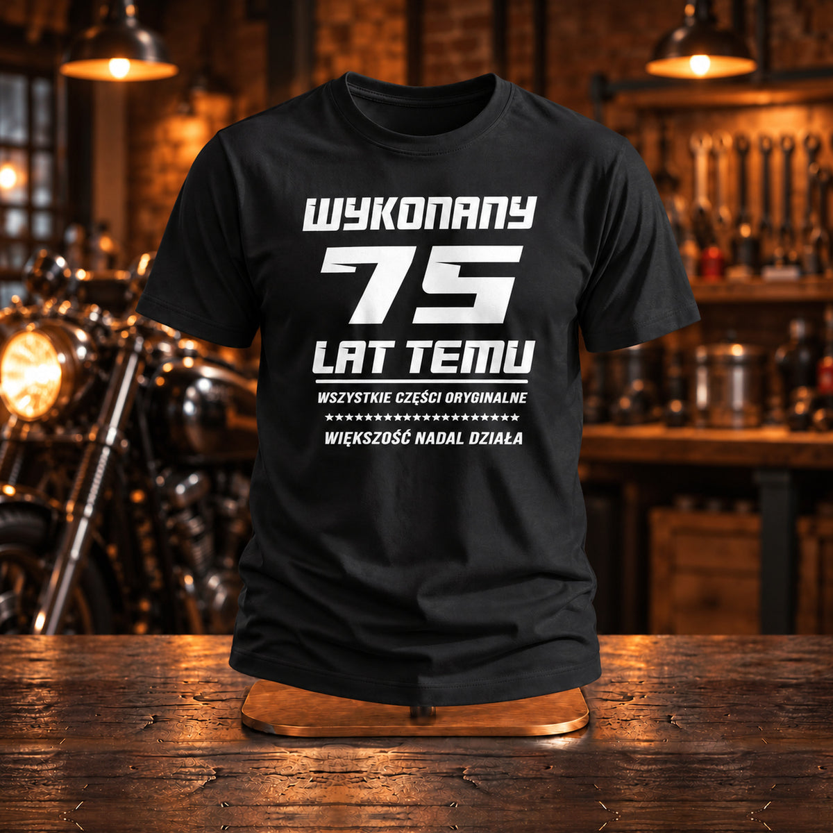 Wykonany 75 Lat Temu - Koszulka, Prezent na 75 Urodziny dla Mężczyzny - zdjęcie na podstawce