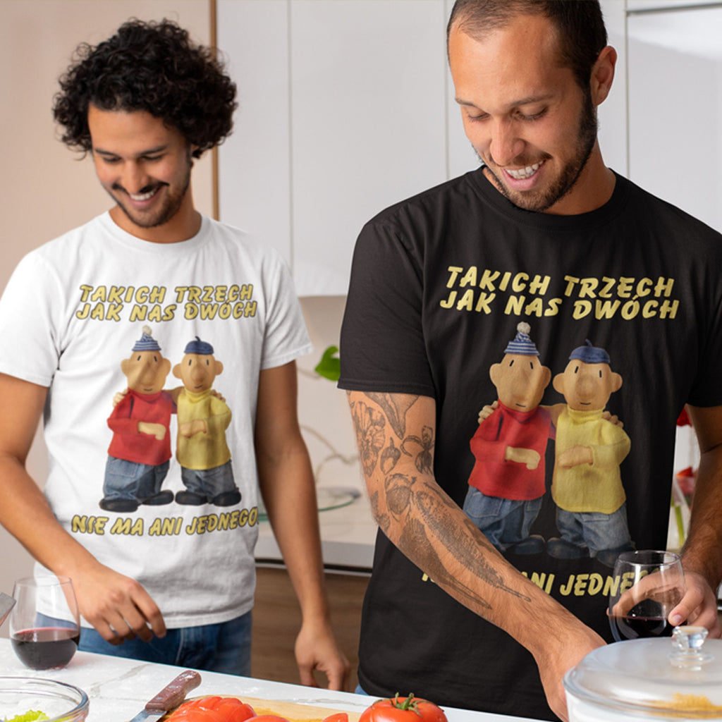 Sąsiedzi Takich Trzech Jak Nas Dwóch - Koszulka - zdjęcie lifestyle 1 z 2