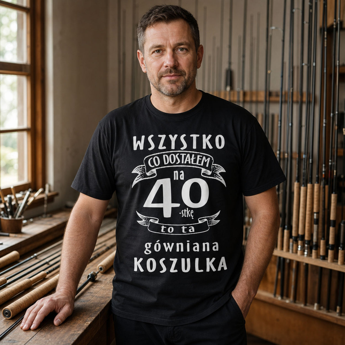 Koszulka na 40 Urodziny dla Niego - Przewrotny Prezent z Humorem