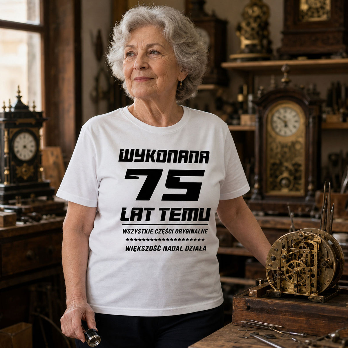 Wykonana 75 Lat Temu - Koszulka Damska na 75 Urodziny