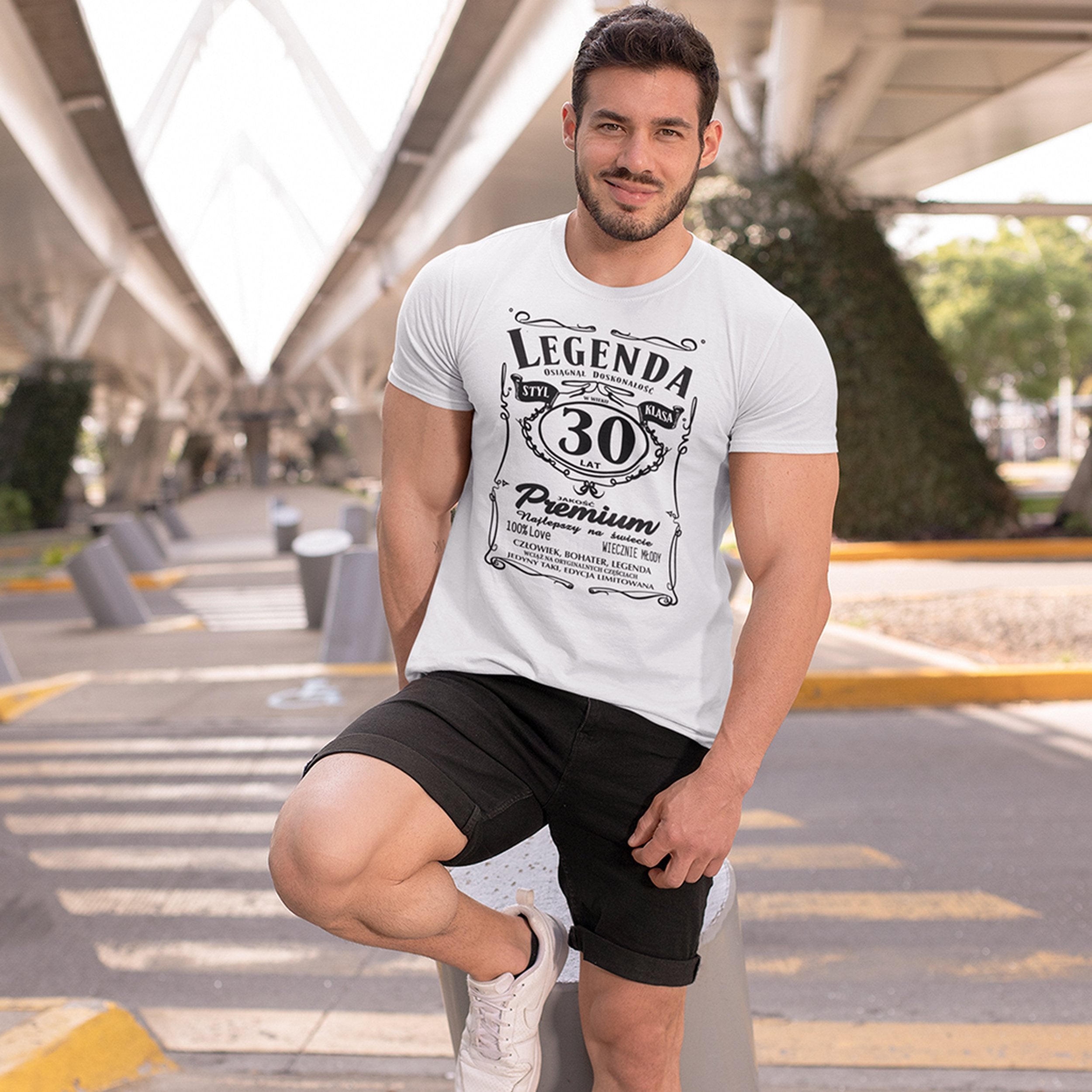 Koszulka Legenda 30 Lat - na modelu